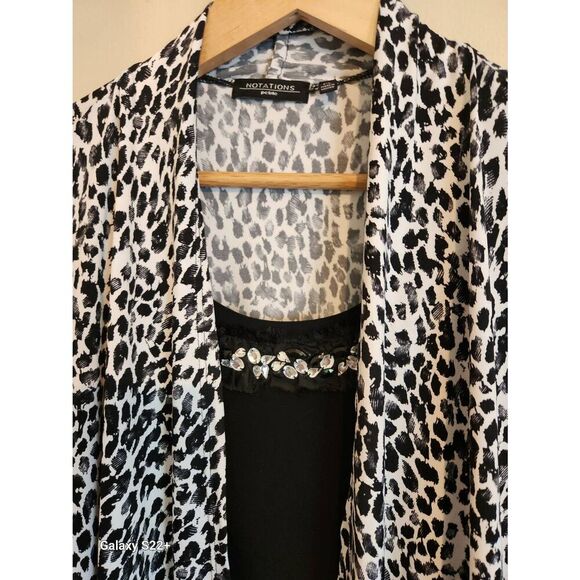 F31 Notations leopard print blouse petite - Picture 2 of 11